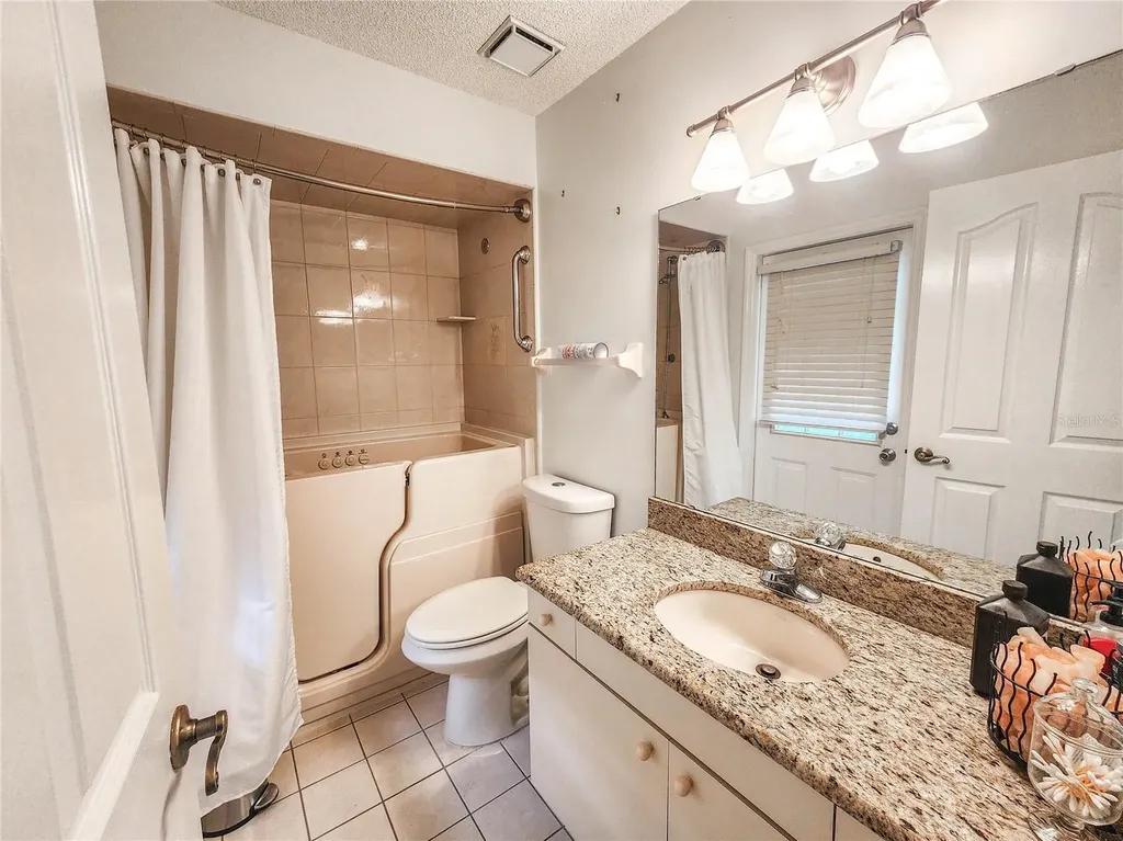 11 Bunker Hill Drive Palm Coast FL 32137