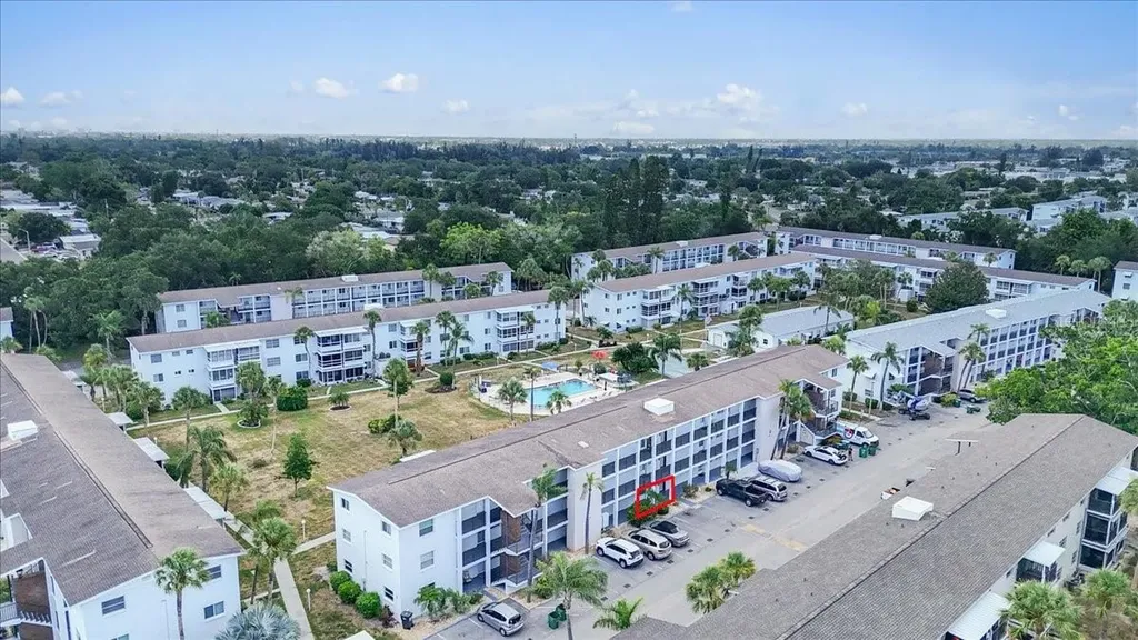 2053 Sunset Drive Bradenton FL 34207