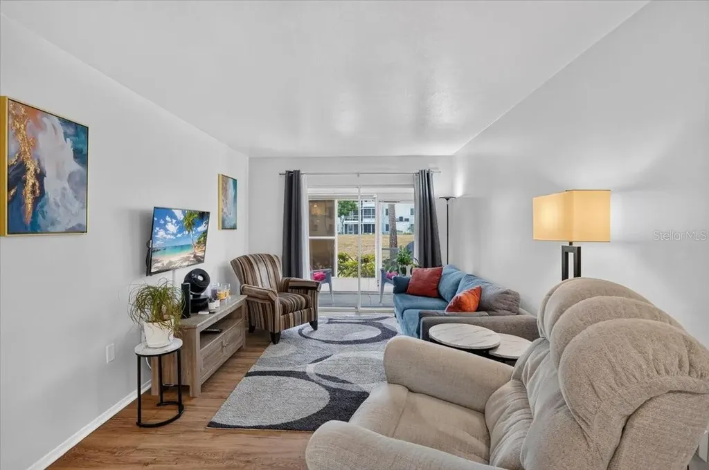 2053 Sunset Drive Bradenton FL 34207