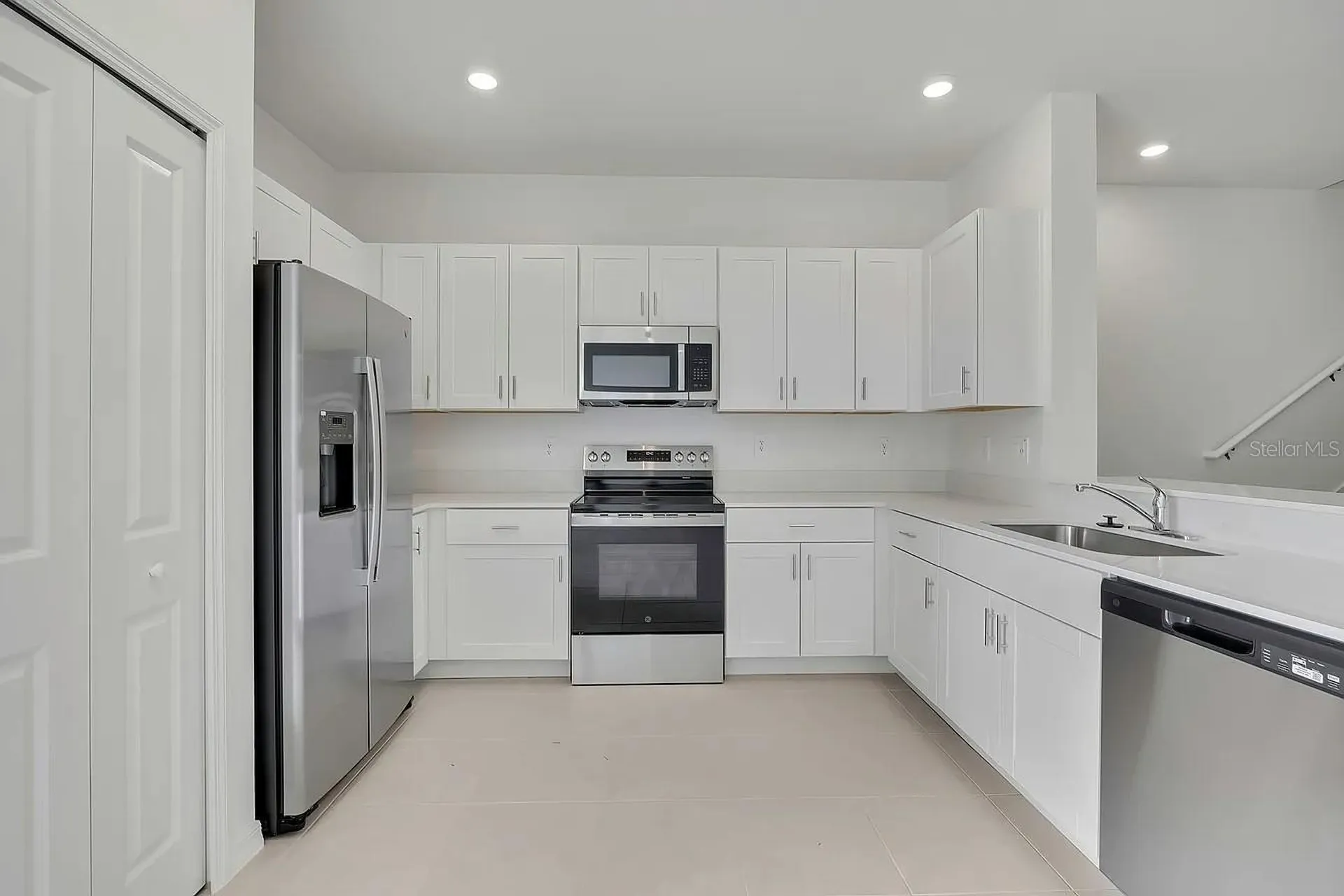 36144 Risa Michele Street Zephyrhills FL 33541