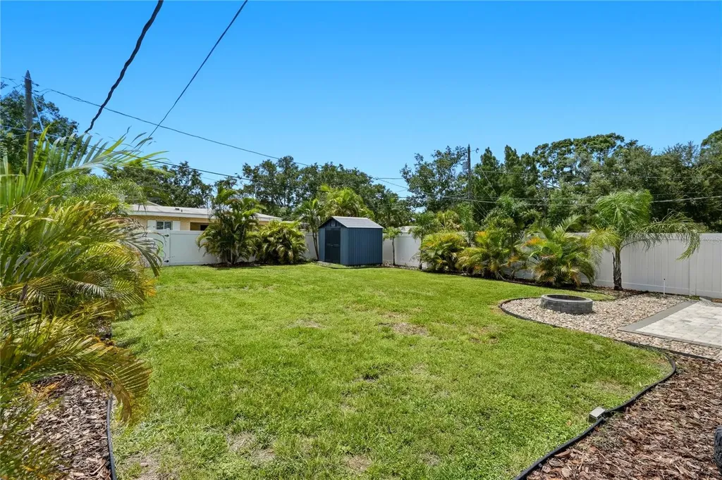 6810 Livingston Avenue N St Petersburg FL 33702