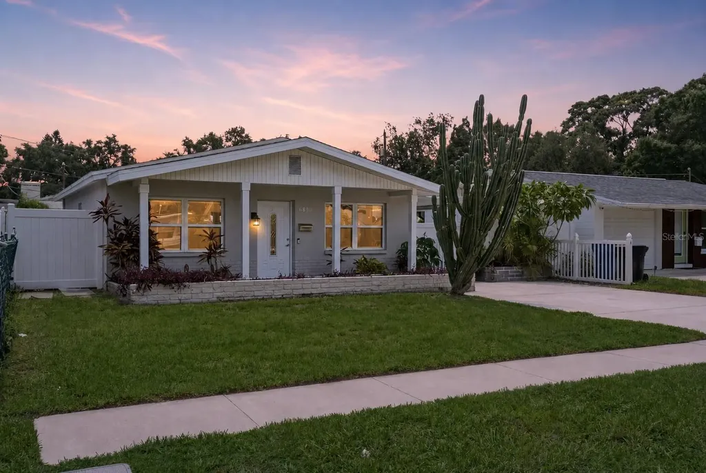 6810 Livingston Avenue N St Petersburg FL 33702