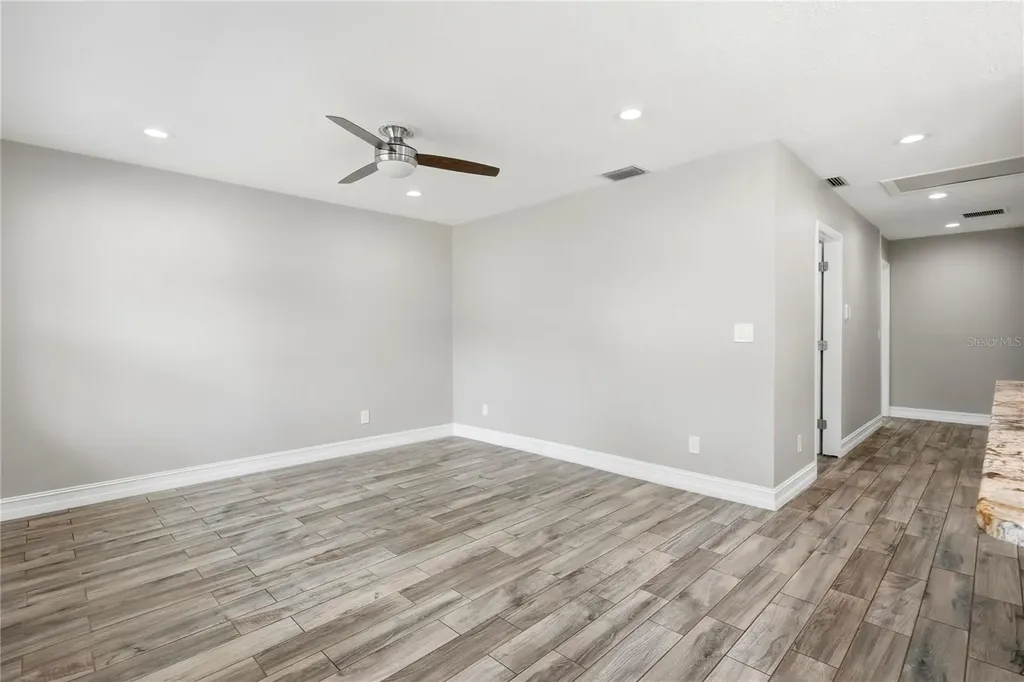 6810 Livingston Avenue N St Petersburg FL 33702