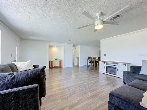 8174 Spring Lake Road N Jacksonville FL 32210