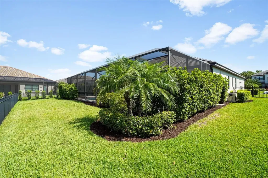 16228 Tradewind Terrace Lakewood Ranch FL 34211