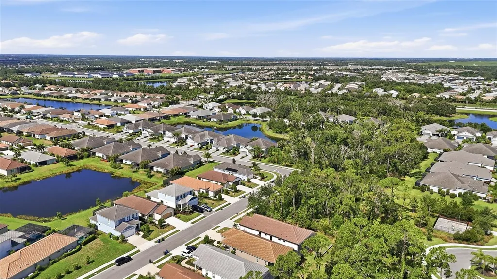 12946 True Blue Circle Bradenton FL 34211