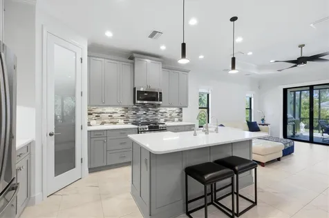 12946 True Blue Circle Bradenton FL 34211