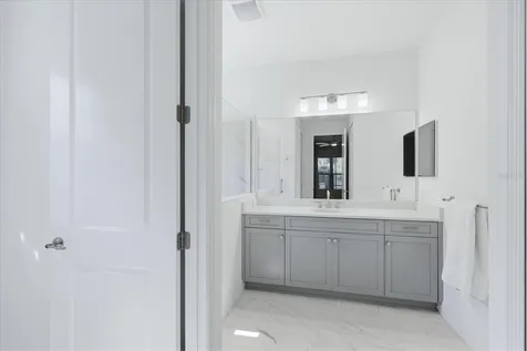 12946 True Blue Circle Bradenton FL 34211