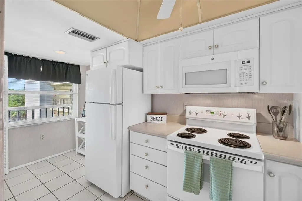 9860 62nd Terrace N St Petersburg FL 33708