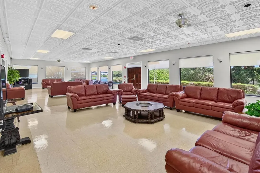 9860 62nd Terrace N St Petersburg FL 33708