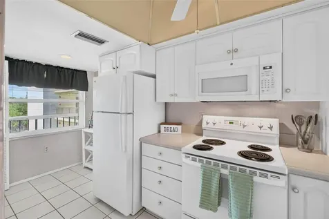 9860 62nd Terrace N St Petersburg FL 33708