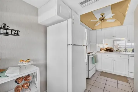 9860 62nd Terrace N St Petersburg FL 33708