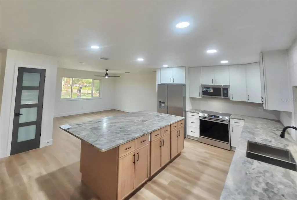 2235 Anastasia Way S St Petersburg FL 33712