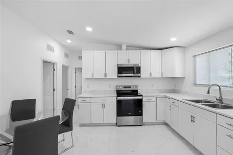 6847 Woodsman Drive Wesley Chapel FL 33544