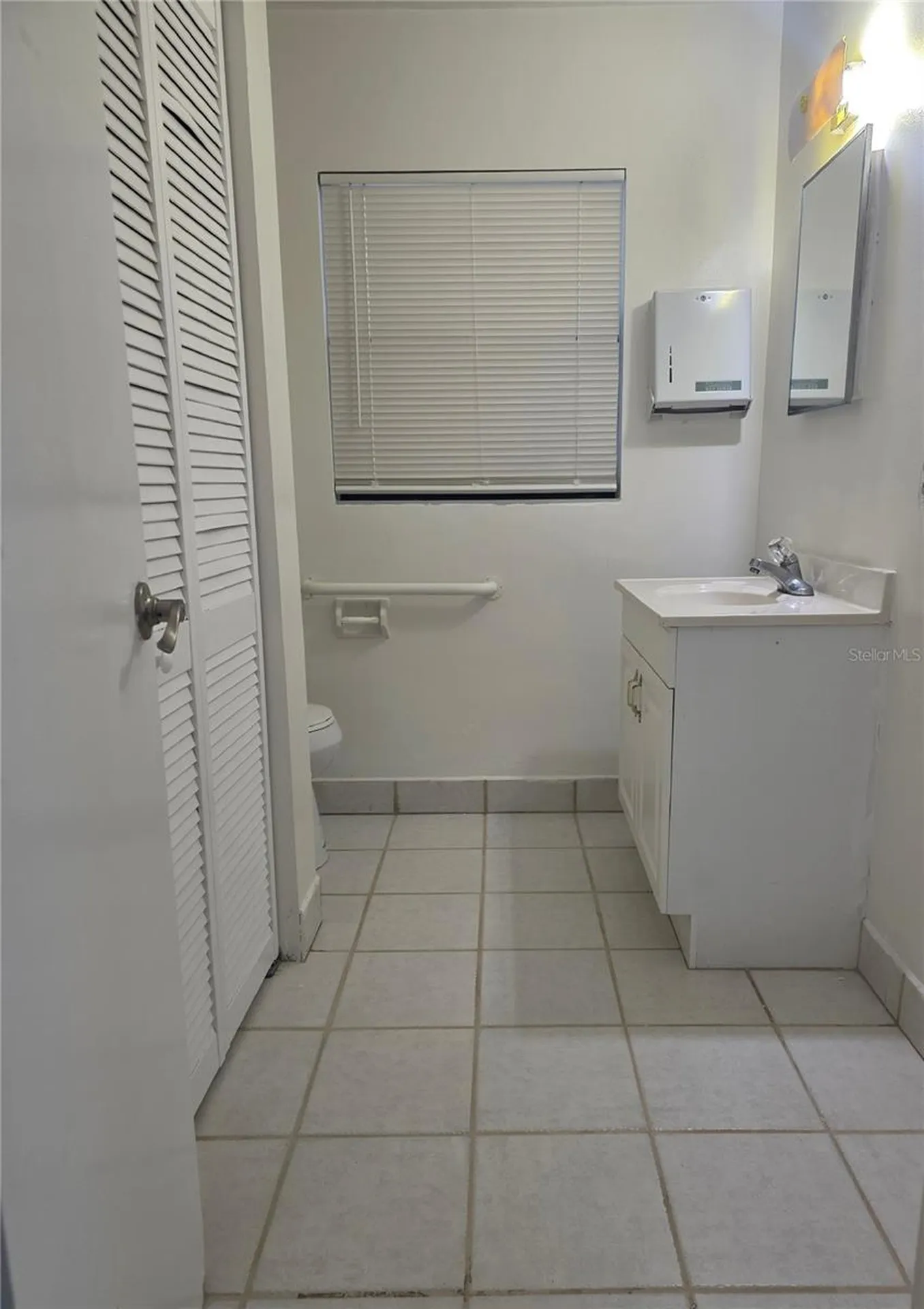 498 Esther Lane Altamonte Springs FL 32714