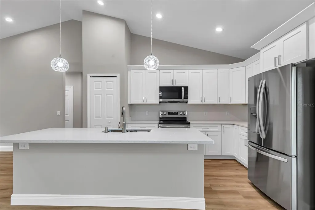 379 S Orange Avenue Orange City FL 32763