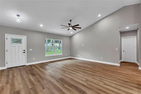 379 S Orange Avenue Orange City FL 32763