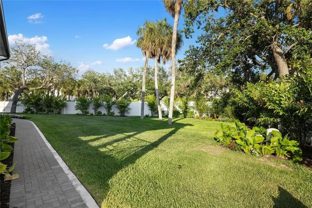 4634 Higel Avenue Sarasota FL 34242