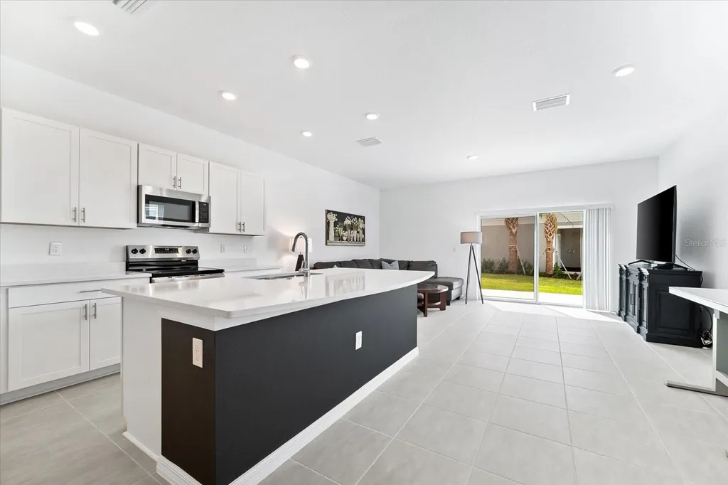 8701 Winter Breeze Sarasota FL 34241