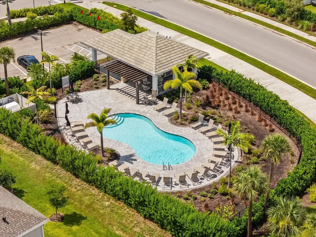 8701 Winter Breeze Sarasota FL 34241