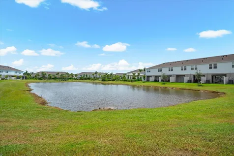 8701 Winter Breeze Sarasota FL 34241