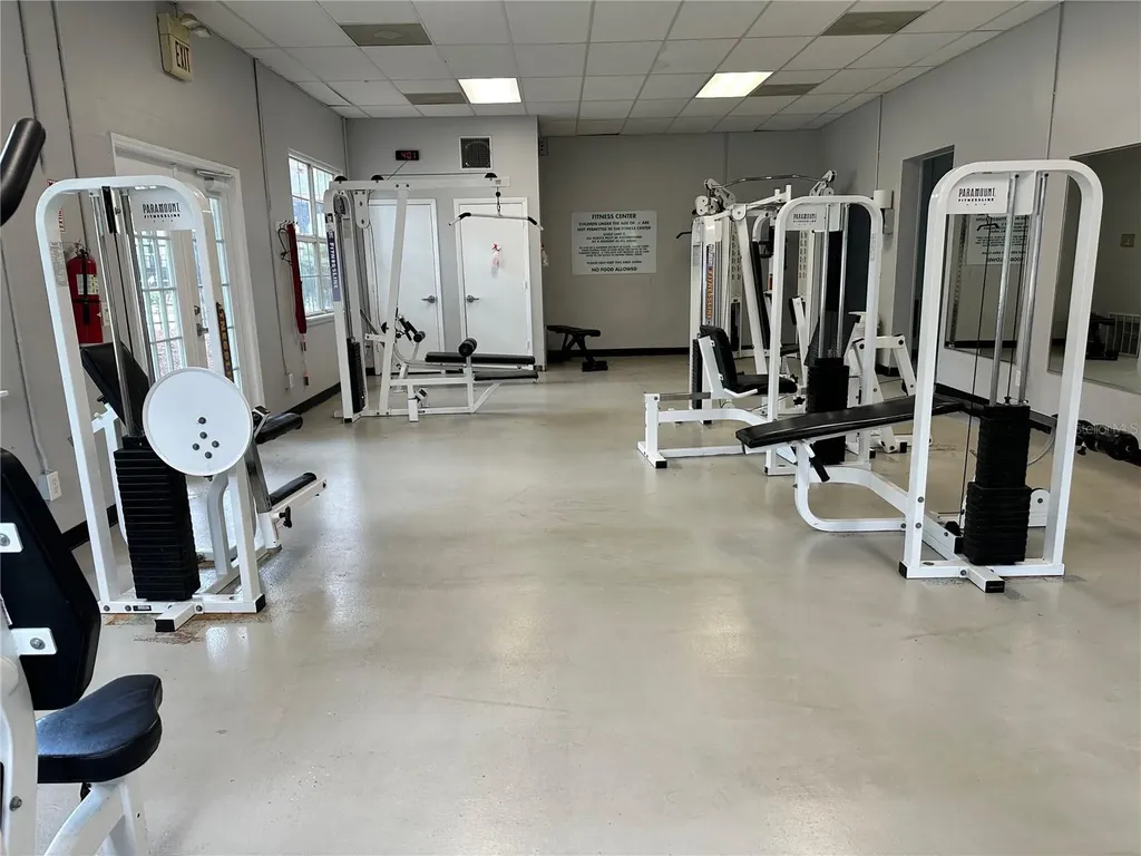 6052 Westgate Drive Orlando FL 32835