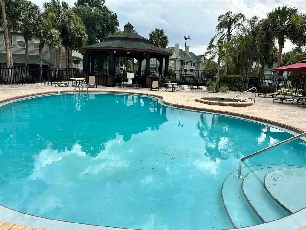 6052 Westgate Drive Orlando FL 32835