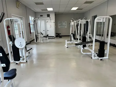 6052 Westgate Drive Orlando FL 32835