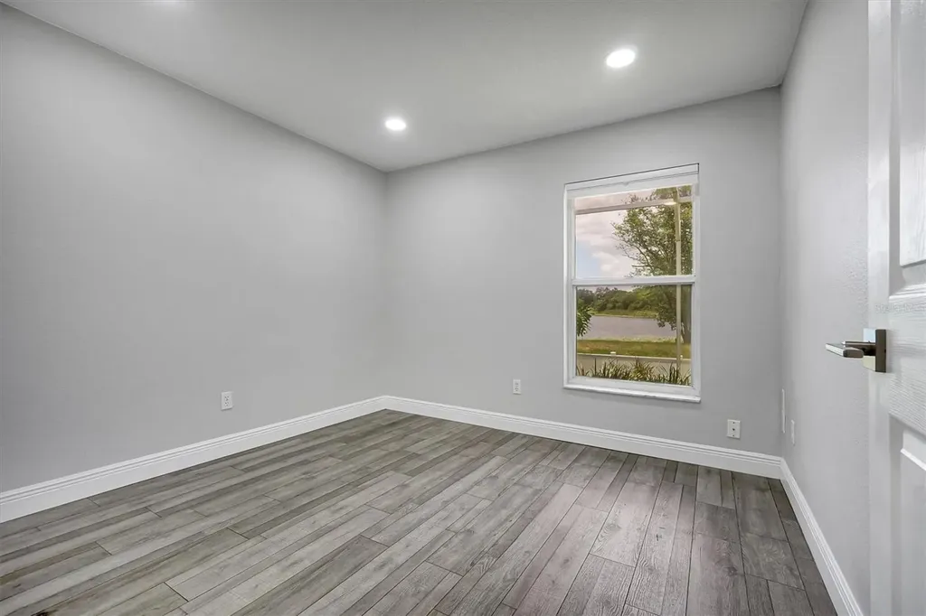 1224 Lake Blue Circle Apopka FL 32703