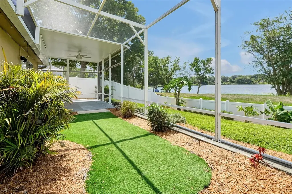 1224 Lake Blue Circle Apopka FL 32703