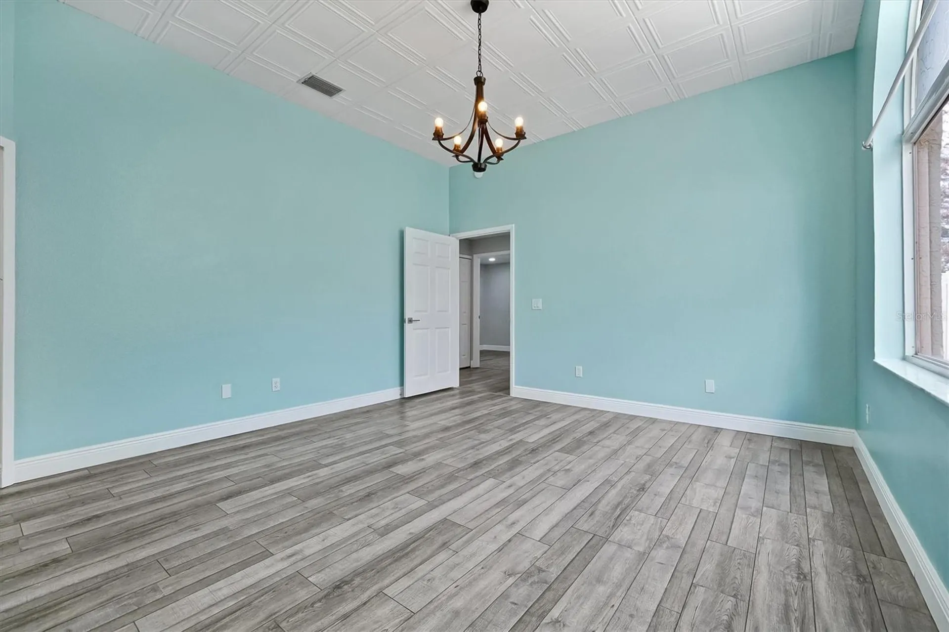 1224 Lake Blue Circle Apopka FL 32703