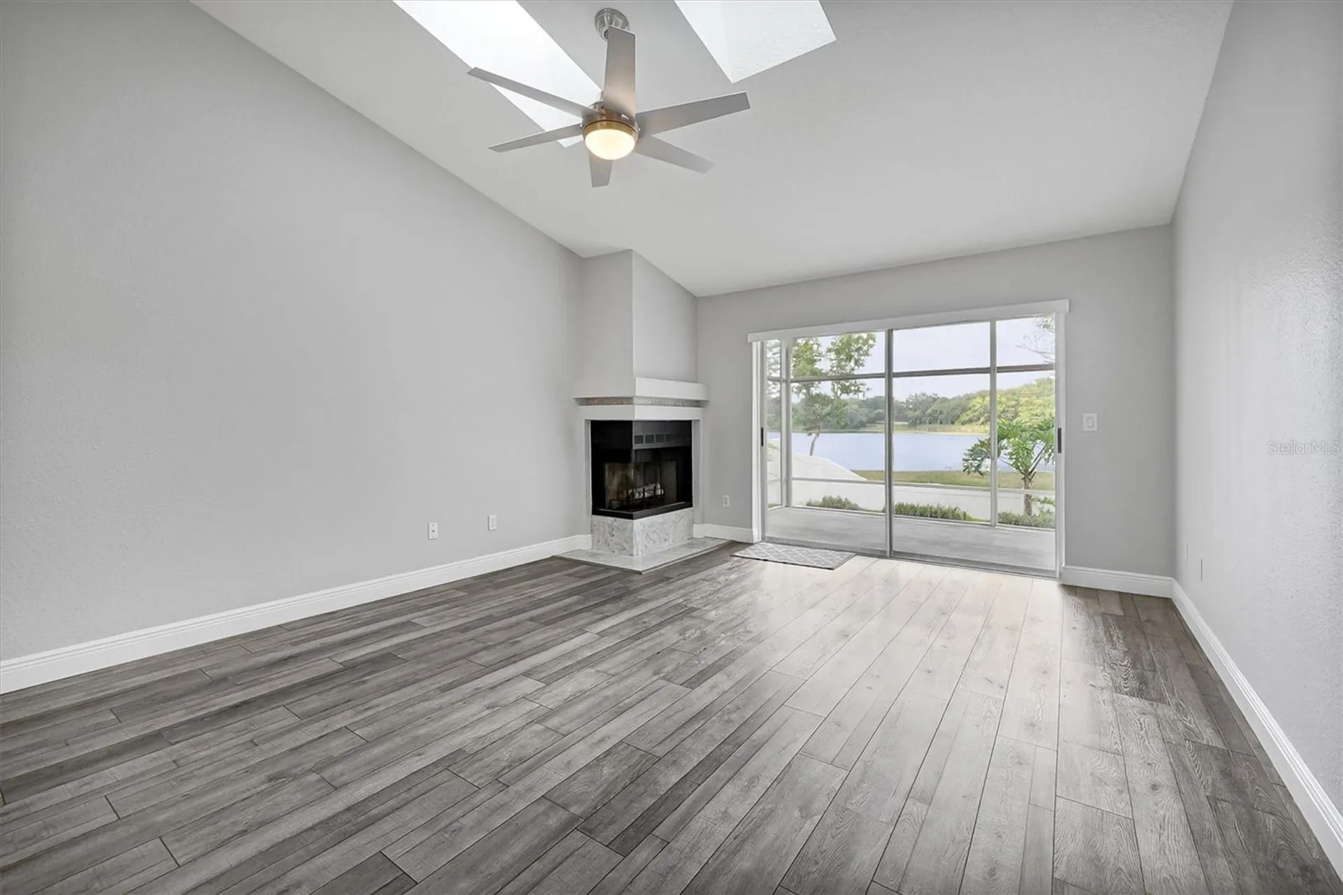 1224 Lake Blue Circle Apopka FL 32703