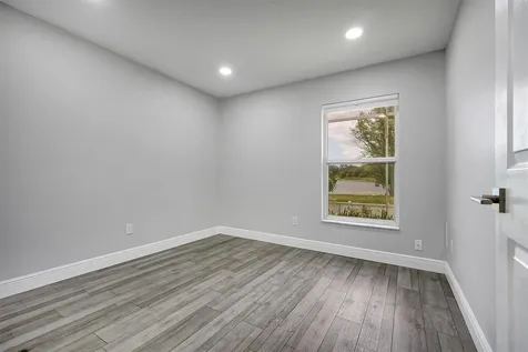 1224 Lake Blue Circle Apopka FL 32703