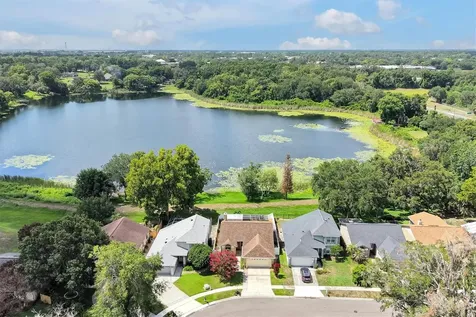 1224 Lake Blue Circle Apopka FL 32703