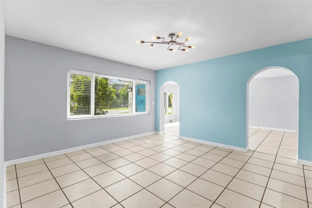 605 S Florida Avenue Tarpon Springs FL 34689
