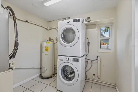 605 S Florida Avenue Tarpon Springs FL 34689