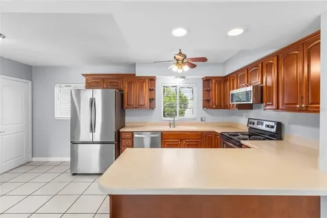 605 S Florida Avenue Tarpon Springs FL 34689