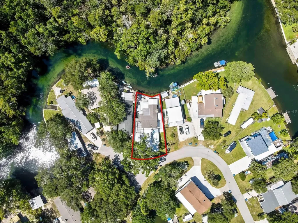 6080 Waverly Road Weeki Wachee FL 34607