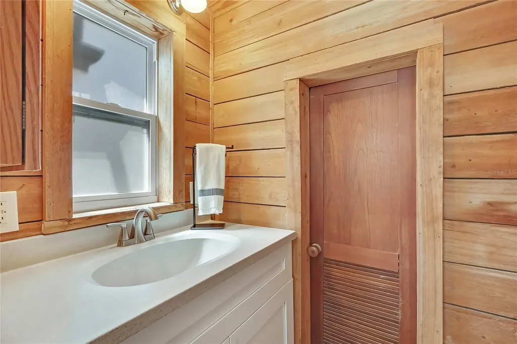 6080 Waverly Road Weeki Wachee FL 34607