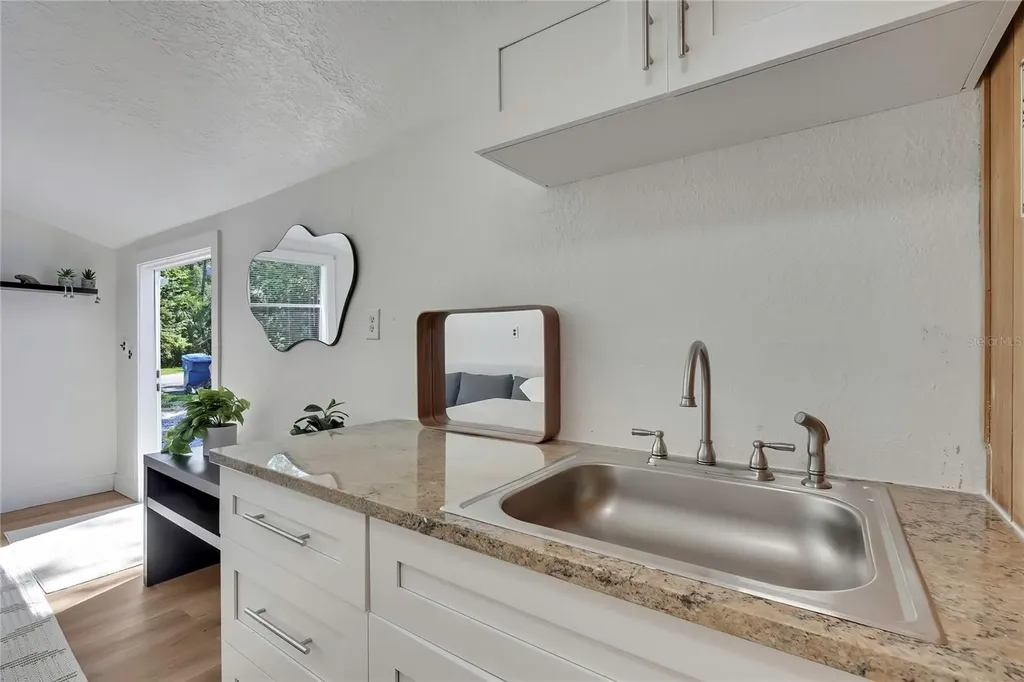 6080 Waverly Road Weeki Wachee FL 34607