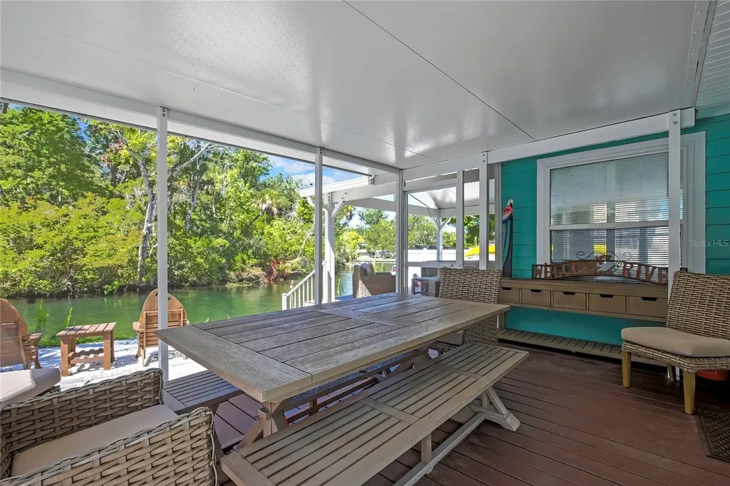 6080 Waverly Road Weeki Wachee FL 34607
