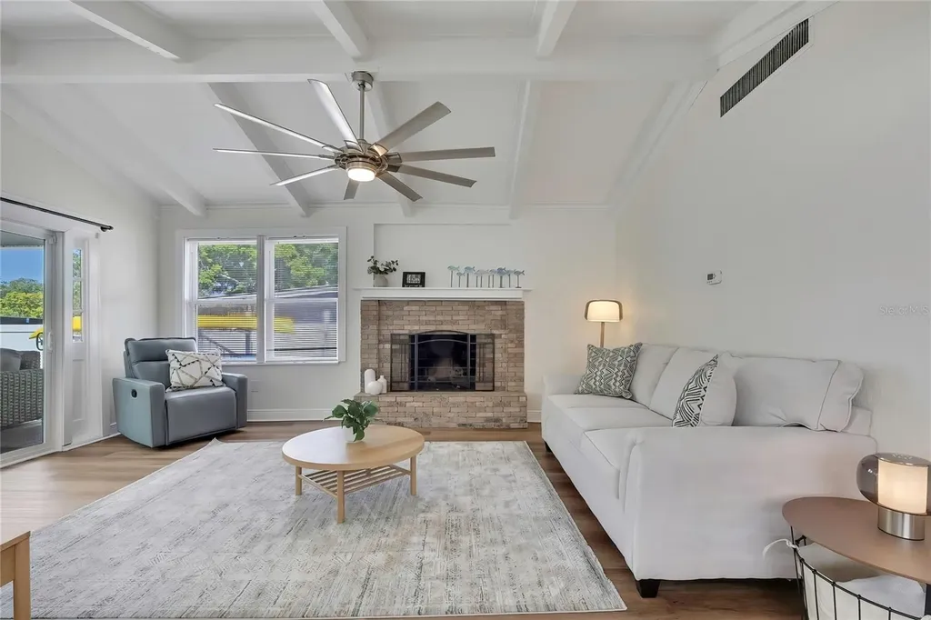 6080 Waverly Road Weeki Wachee FL 34607