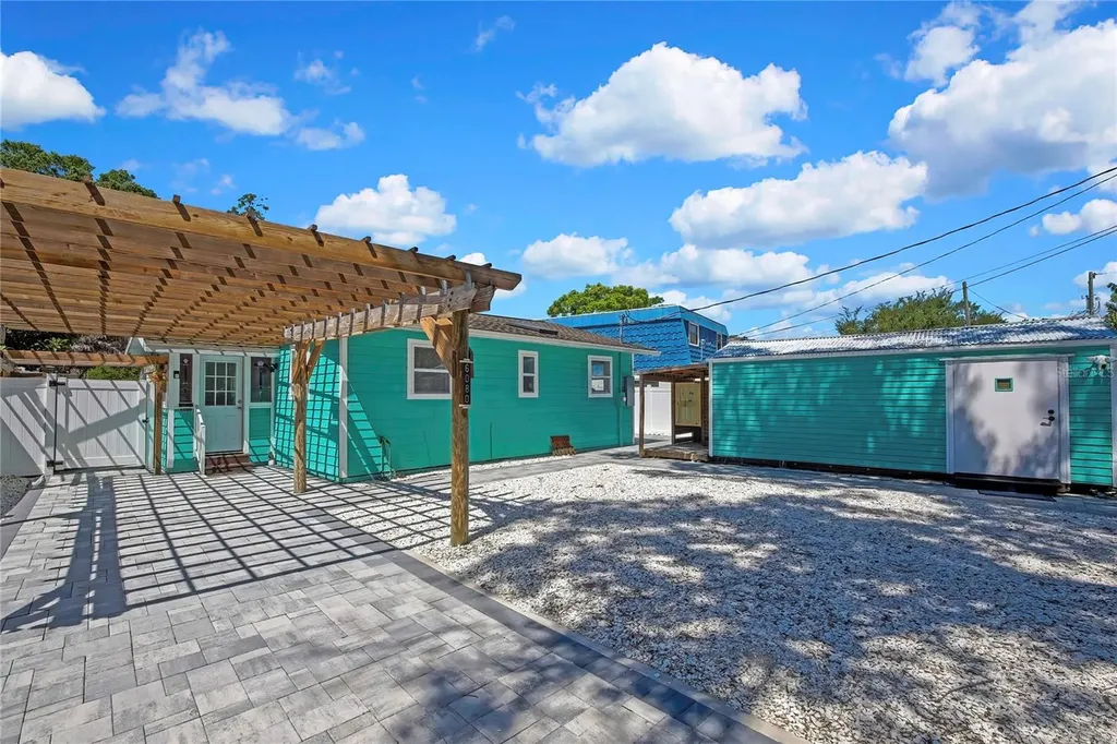 6080 Waverly Road Weeki Wachee FL 34607