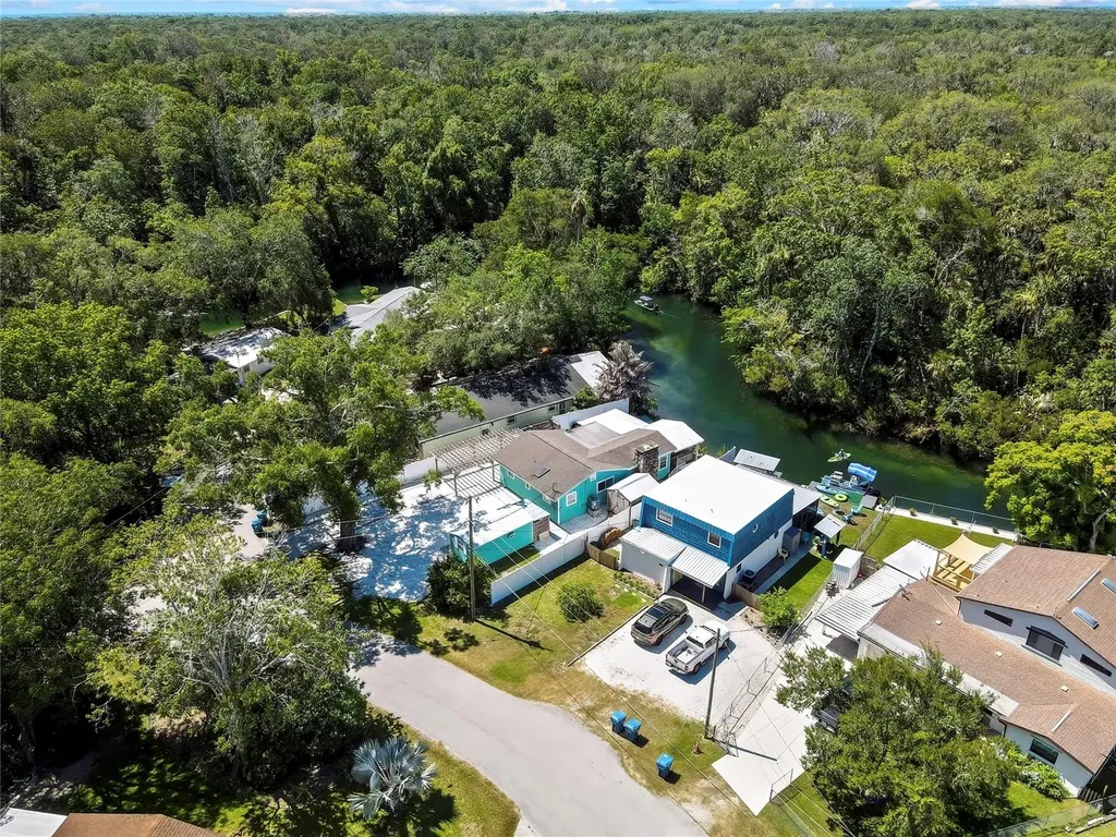 6080 Waverly Road Weeki Wachee FL 34607