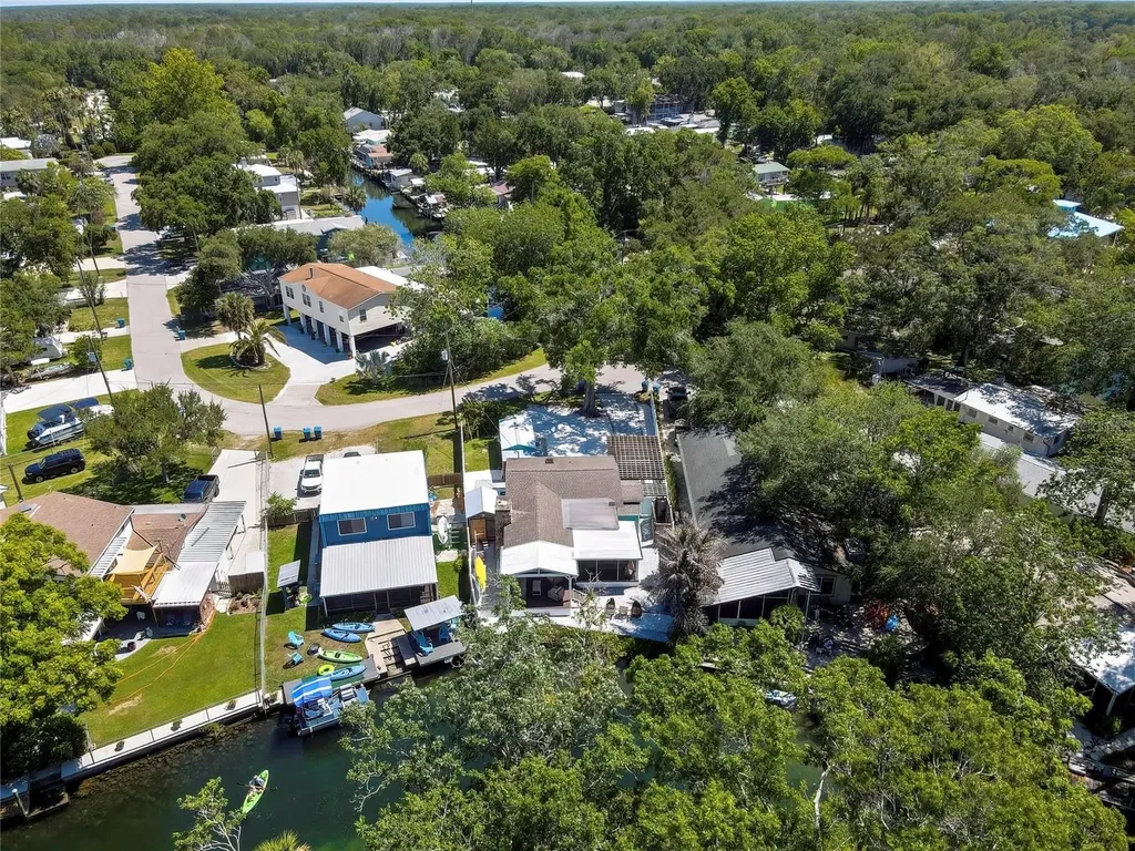 6080 Waverly Road Weeki Wachee FL 34607