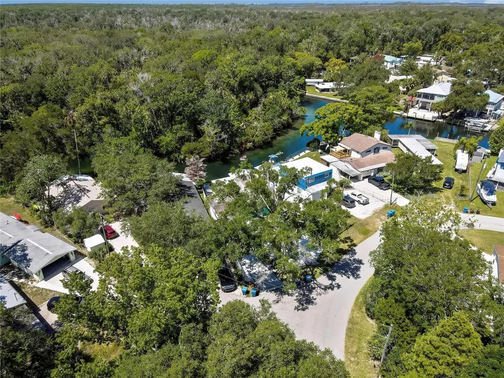6080 Waverly Road Weeki Wachee FL 34607