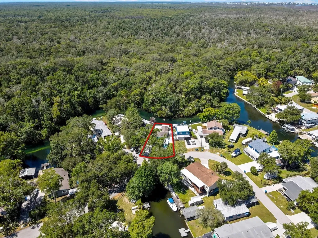 6080 Waverly Road Weeki Wachee FL 34607
