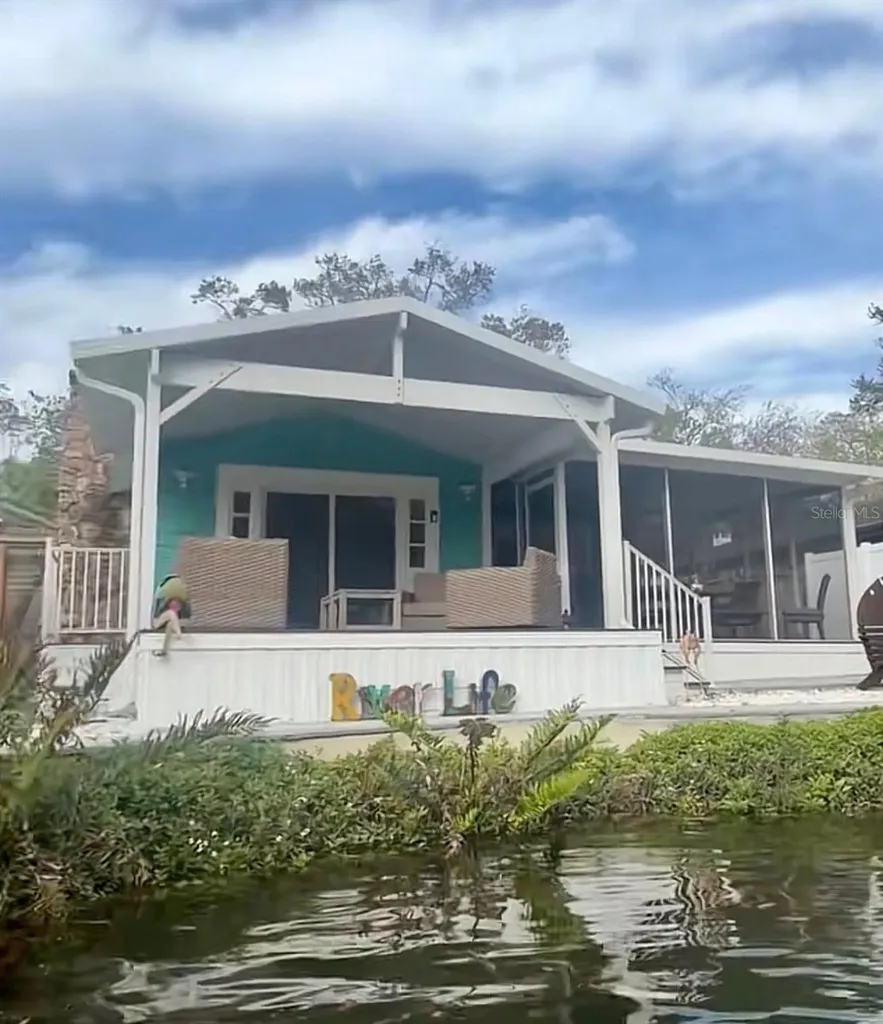 6080 Waverly Road Weeki Wachee FL 34607