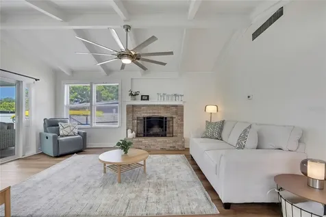 6080 Waverly Road Weeki Wachee FL 34607