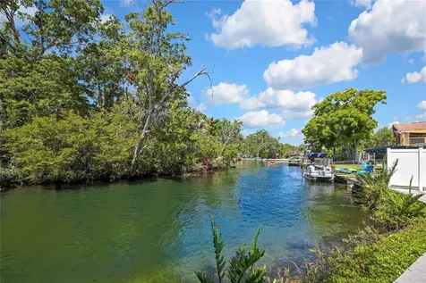 6080 Waverly Road Weeki Wachee FL 34607